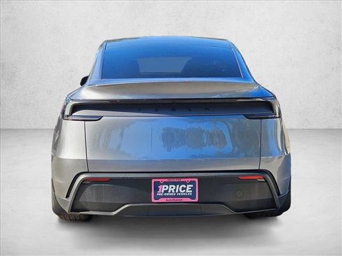 Used 2026 Tesla Model Y 2WD image 7