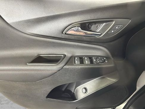 Certified 2022 Chevrolet Equinox RS image 24