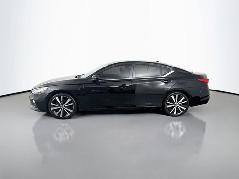 Used 2022 Nissan Altima 2.5 SR FWD image 8