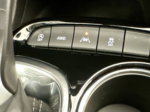 Used 2023 Buick Encore GX Preferred w/ Cold Weather Comfort Package AWD/4WD image 38