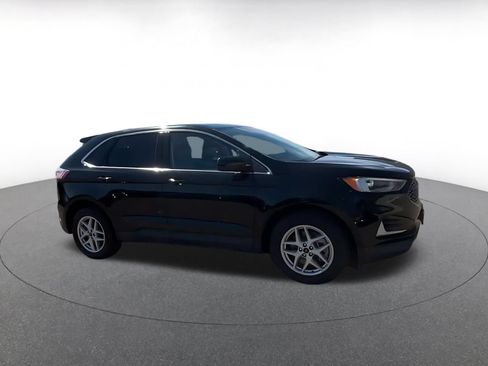 Used 2023 Ford Edge SEL AWD/4WD image 2