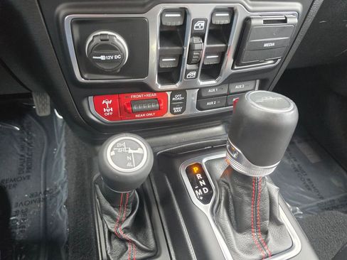 Used 2020 Jeep Gladiator Rubicon AWD/4WD image 26