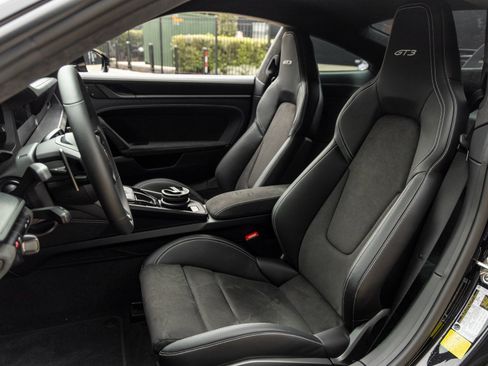 Certified 2026 Porsche 911 GT3 image 5