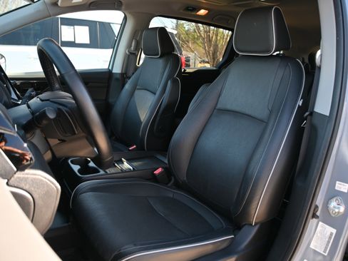 Used 2024 Honda Odyssey Elite image 7