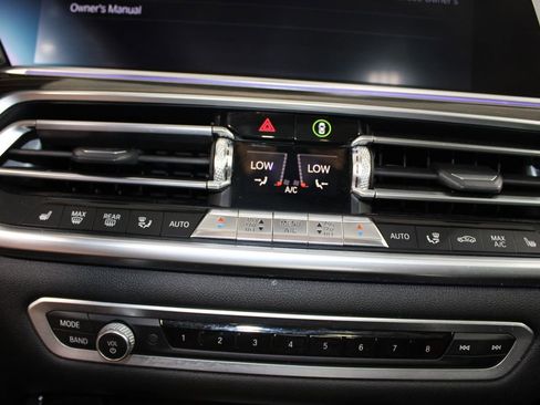 Used 2019 BMW X5 xDrive40i w/ Convenience Package AWD/4WD image 47