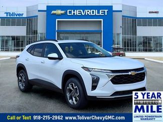 New 2025 Chevrolet Trax LT w/ Sunroof Package image 1