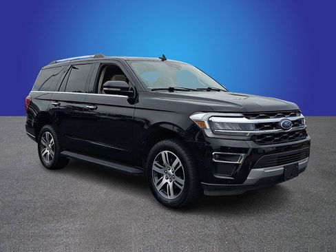 Used 2024 Ford Expedition Limited AWD/4WD image 3