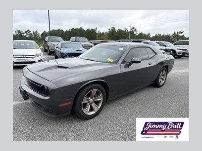 Used 2017 Dodge Challenger SXT