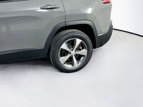 Used 2022 Jeep Cherokee Limited image 30