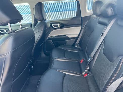 Used 2022 Jeep Compass Limited AWD/4WD image 19