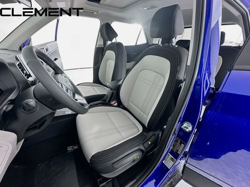 Used 2026 Hyundai Venue SEL FWD image 30