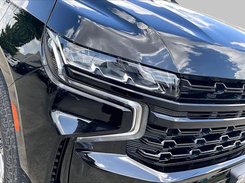 Used 2024 Chevrolet Tahoe Z71 w/ Luxury Package AWD/4WD image 26