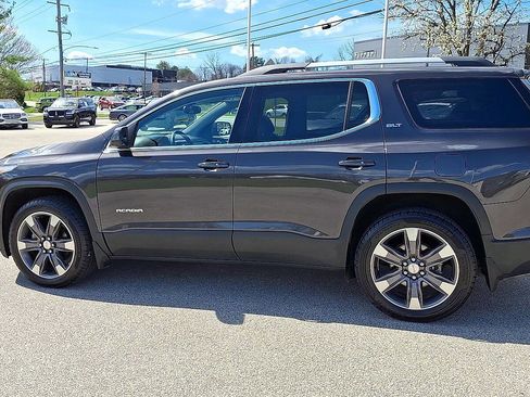 Certified 2019 GMC Acadia SLT w/ LPO, Floor Liner Package AWD/4WD image 6