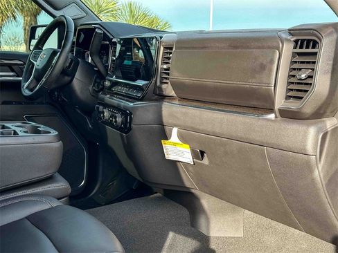 Certified 2024 Chevrolet Silverado 1500 LT image 20