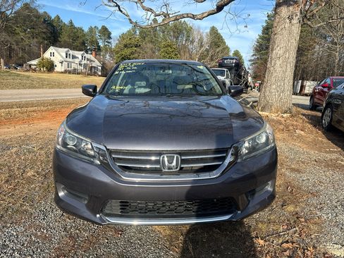 Used 2013 Honda Accord LX image 2