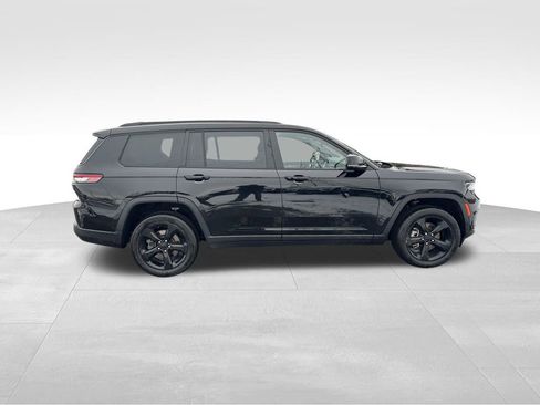 Certified 2023 Jeep Grand Cherokee L Laredo image 8