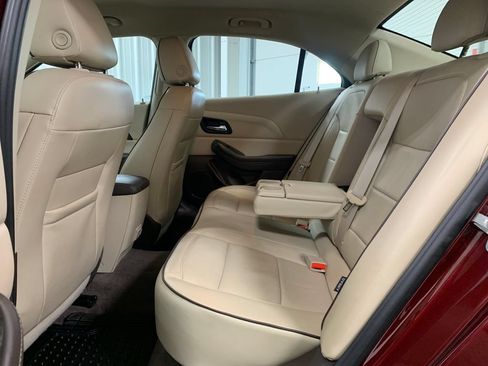 Used 2015 Chevrolet Malibu LT w/ Leather Package FWD image 15