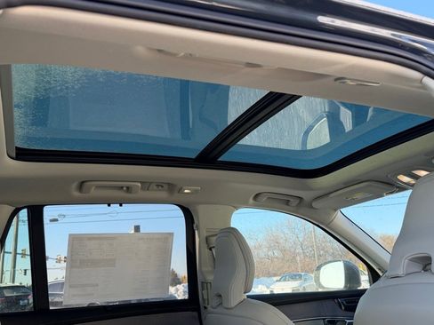 New 2026 Volvo XC90 T8 Ultra w/ Protection Package Premier AWD/4WD image 13