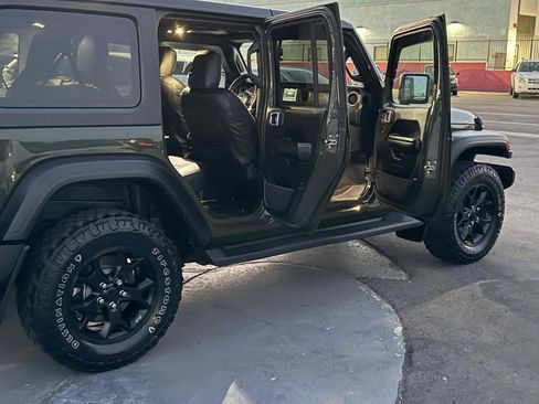 Used 2021 Jeep Wrangler Unlimited Sport AWD/4WD image 37