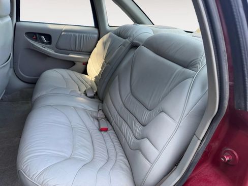 Used 1995 Buick Regal Custom FWD image 14