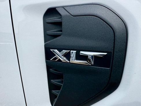 Used 2024 Ford Ranger XLT AWD/4WD image 3