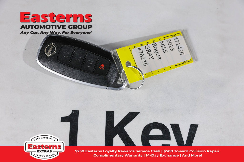 Used 2023 Nissan Rogue SV AWD/4WD image 26