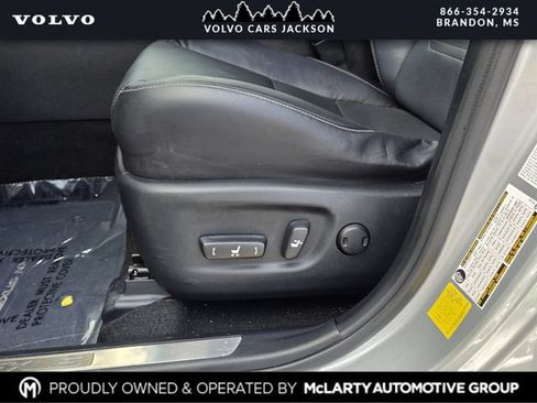 Used 2016 Lexus NX 200t FWD w/ Luxury Package image 13