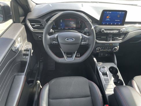 Used 2024 Ford Escape ST-Line w/ Cold Weather Package image 10