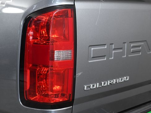 Used 2021 Chevrolet Colorado LT w/ LT Convenience Package image 33
