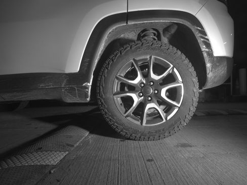 Used 2025 Jeep Compass Trailhawk w/ Trailer Tow Group AWD/4WD image 14