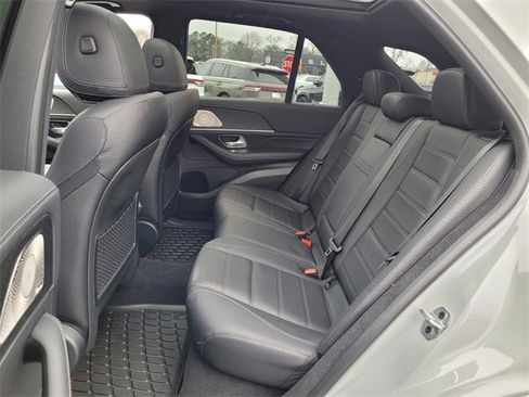 Used 2024 Mercedes-Benz GLE 450 4MATIC image 9