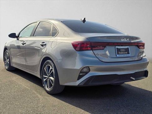 Used 2024 Kia Forte LXS FWD image 5