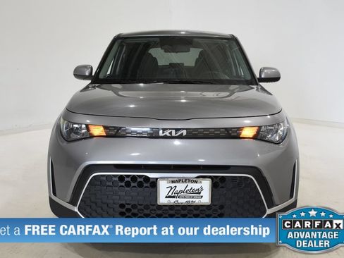 Used 2025 Kia Soul LX w/ LX Technology Package FWD image 2