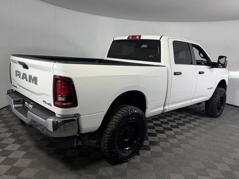 Certified 2025 RAM 2500 Big Horn AWD/4WD image 7