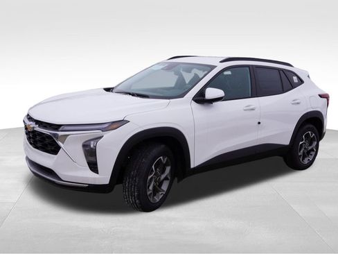 New 2026 Chevrolet Trax LT image 9