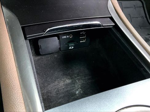 Used 2015 Lincoln MKC FWD w/ Equipment Group 102A Reserve image 34