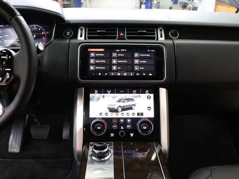 Used 2018 Land Rover Range Rover Supercharged image 20