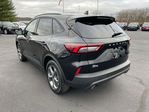 Used 2025 Ford Escape ST-Line w/ Equipment Group 301A image 3