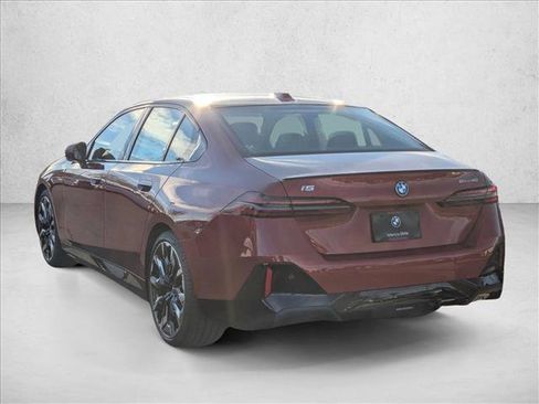 New 2026 BMW i5 eDrive40 w/ M Sport Package image 9