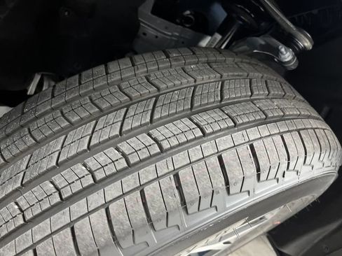 New 2025 Jeep Grand Cherokee L Limited w/ Trailer Tow Package image 39