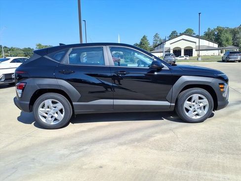 New 2026 Hyundai Kona SE FWD image 2