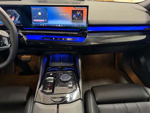 Used 2026 BMW 540i xDrive AWD/4WD image 38