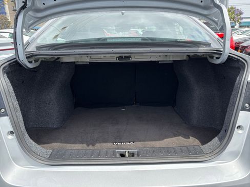 Used 2025 Nissan Versa SV FWD image 30