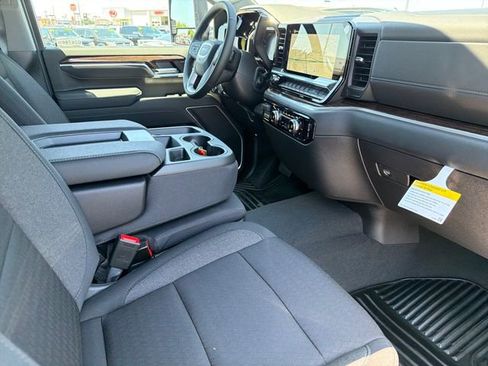 New 2026 GMC Sierra 2500 SLE w/ SLE Value Package; AWD/4WD image 21
