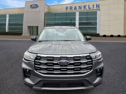 New 2026 Ford Explorer Active w/ Active Comfort Package AWD/4WD image 2
