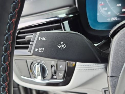 Used 2022 BMW M5 w/ Executive Package image 22