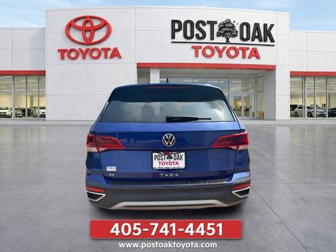 Used 2024 Volkswagen Taos SE FWD image 8