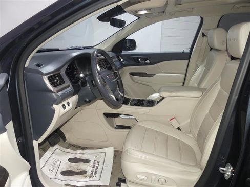 Used 2020 GMC Acadia Denali image 21
