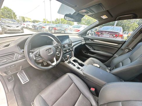 Used 2019 Honda Accord Sport image 18