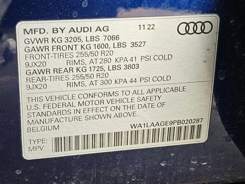 Used 2023 Audi e-tron Premium Plus w/ Premium Plus Package image 16